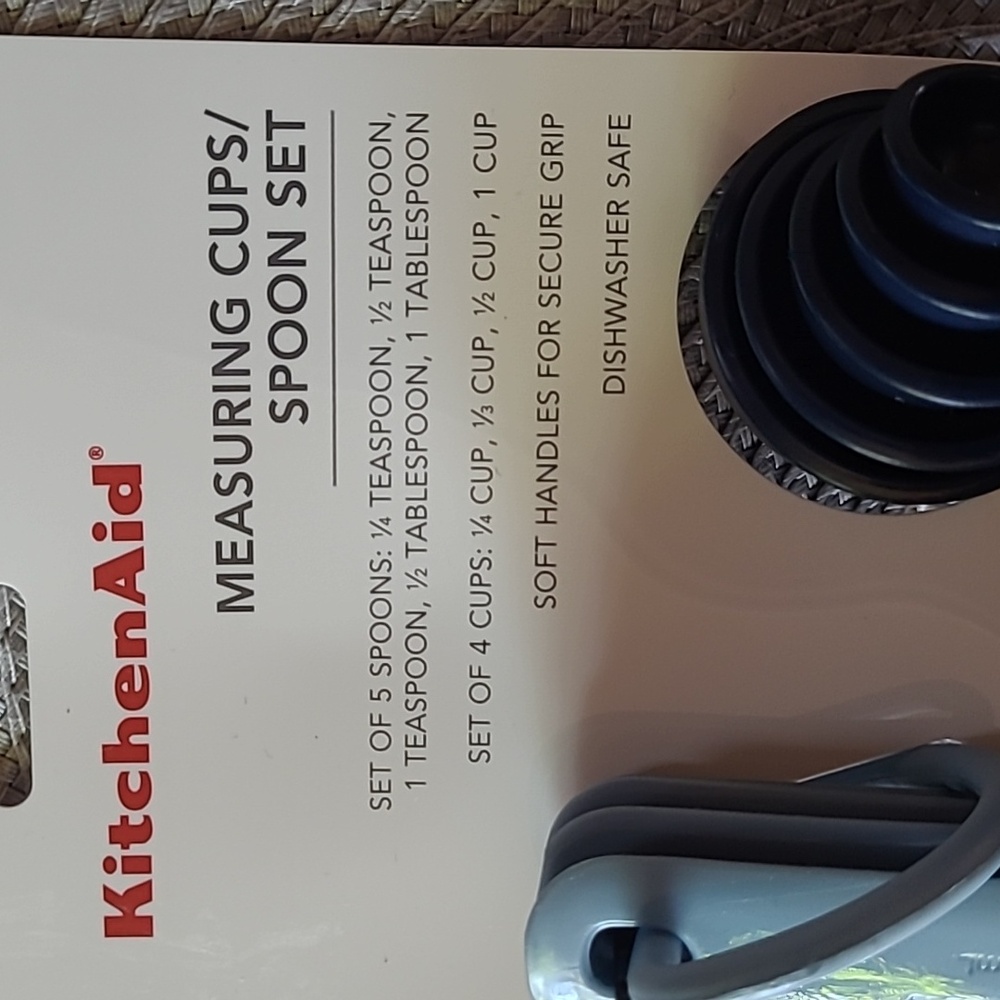 KitchenAid Measuring Cups & Spoon Set - Picture 2 of 5